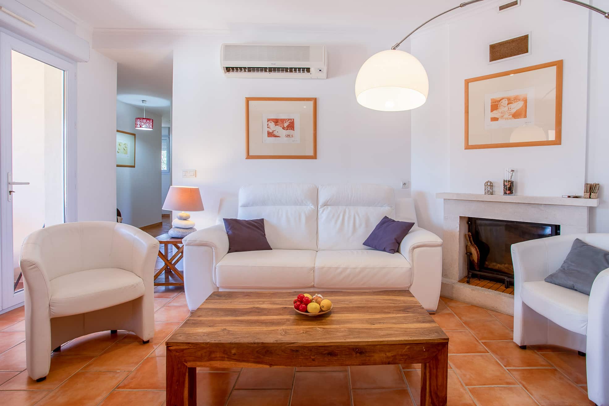 SALON VILLA 3 SALON VILLA 3