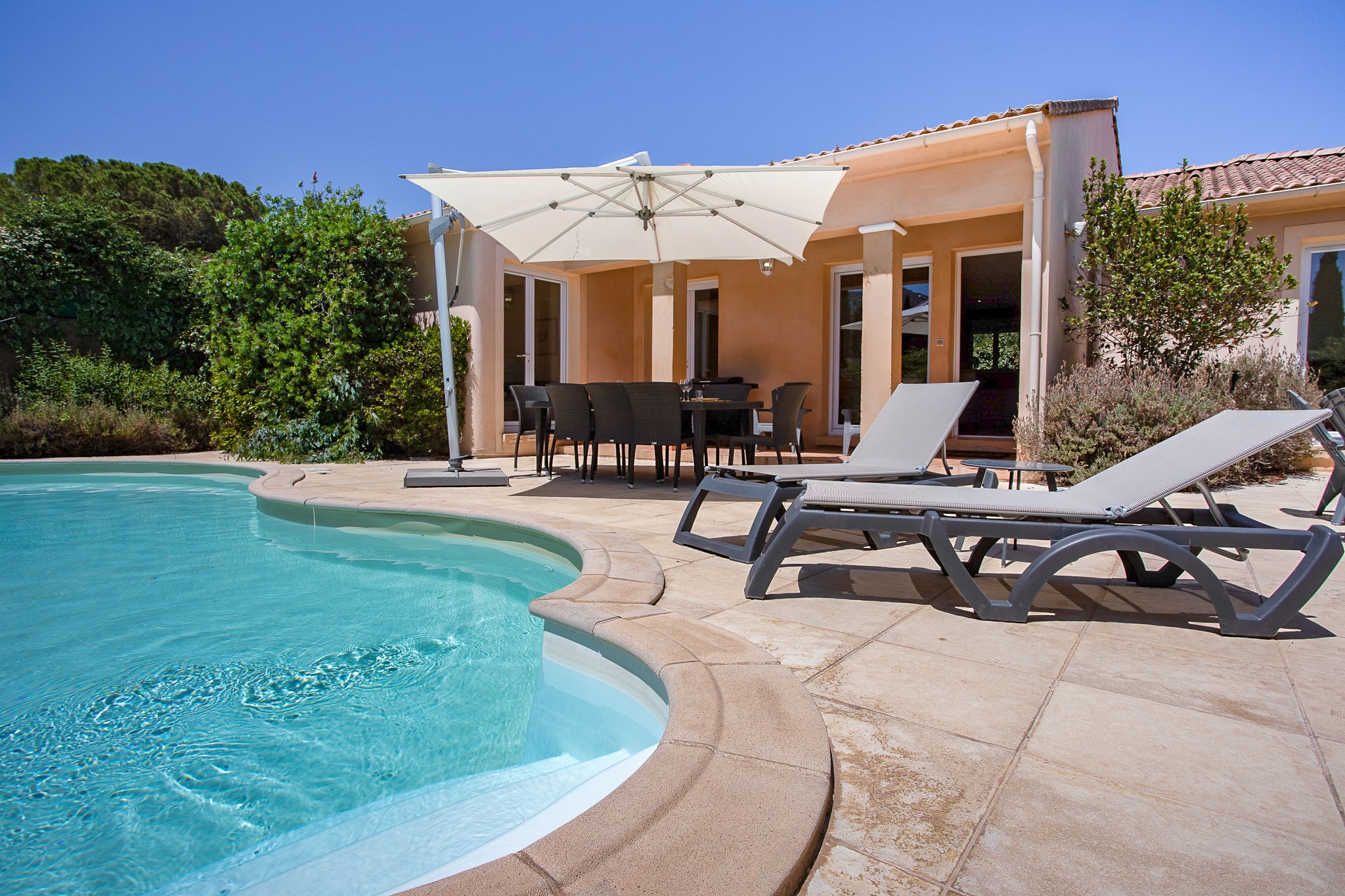 TERRASSE VILLA 4 TERRASSE VILLA 4