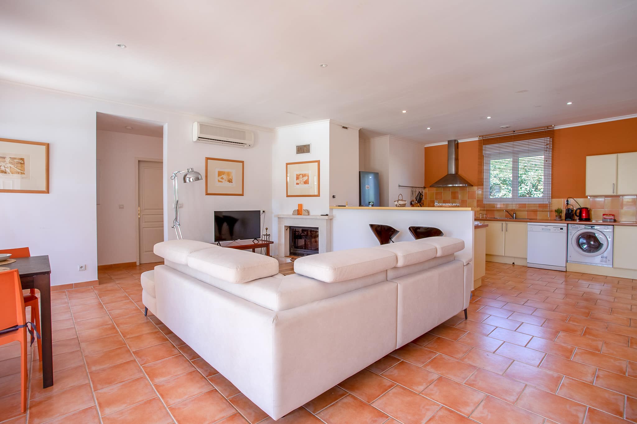 VILLA 4 BIS VILLA 4 BIS